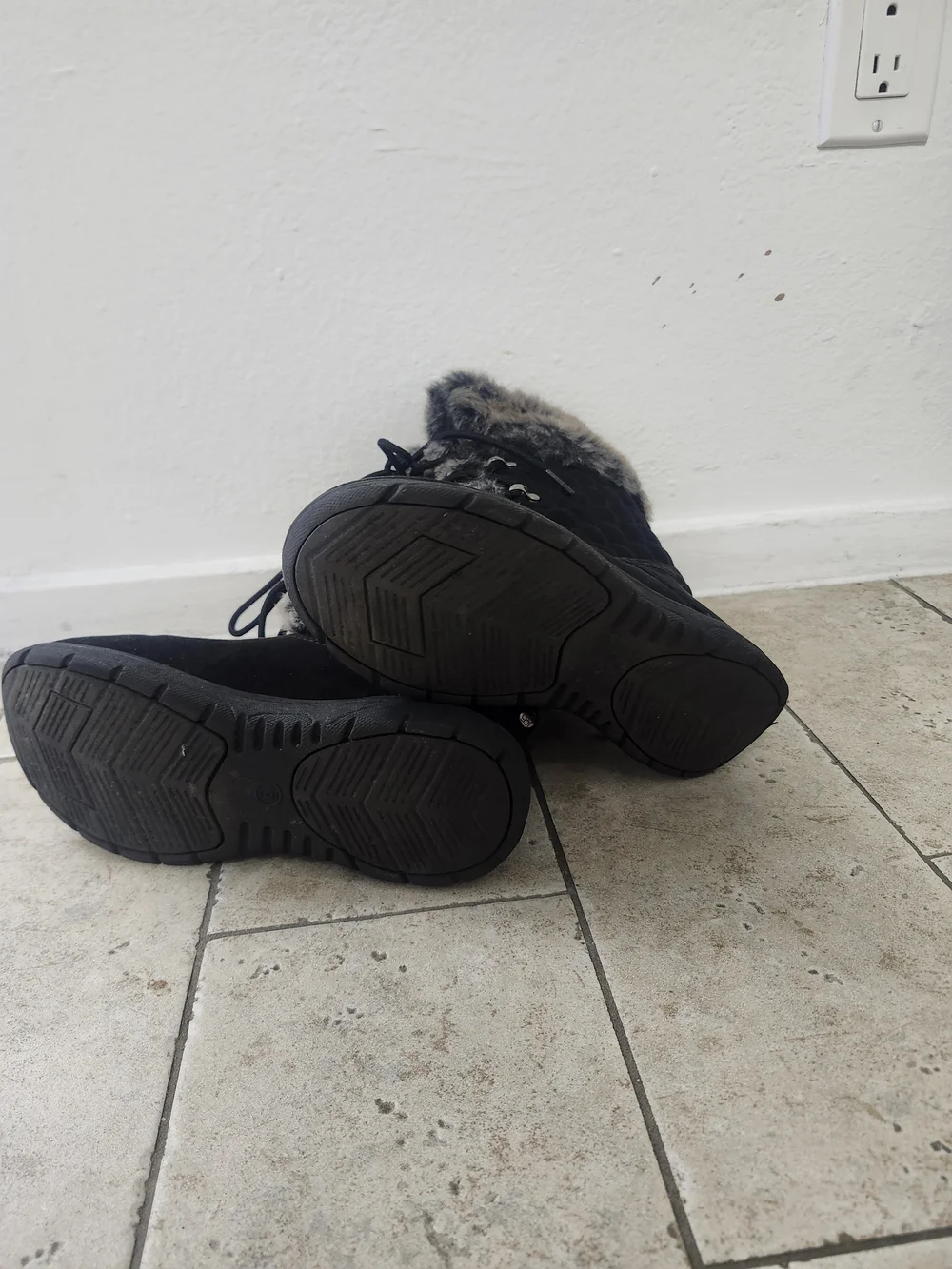 Black Faux Fur Trim Lace Up Winter Boots